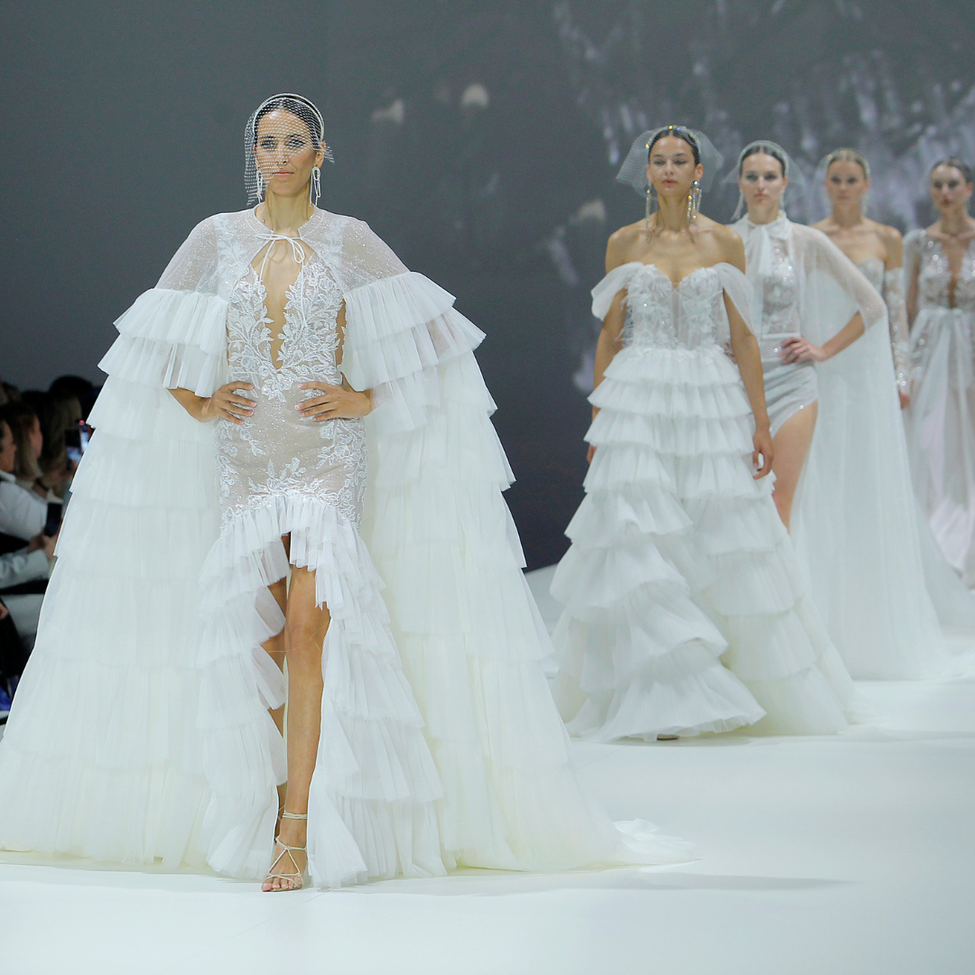 häämuotinäytös Barcelona Bridal Fashion Week 2022