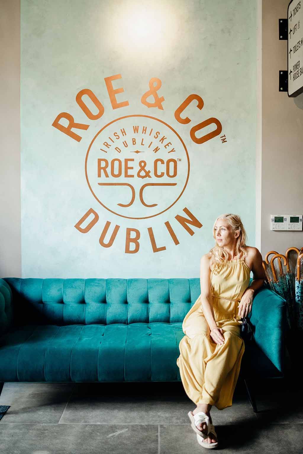 Tanja Roe & Co -viskitislaamossa Dublinissa